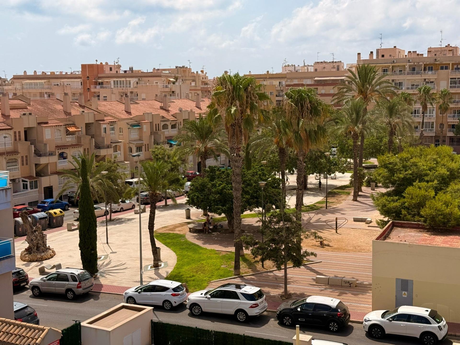Appartamento a Torrevieja, Alicante, Spagna 2 camere da letto, 65 mq. N° 193803