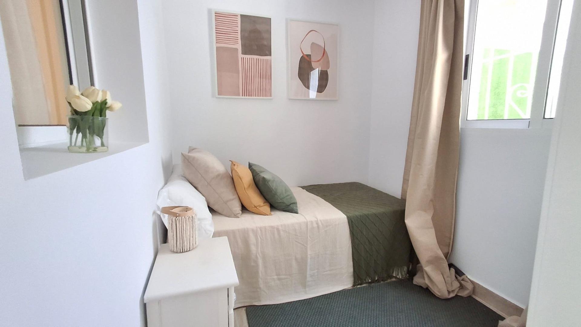Kaupunkipientalo Playa Flamenca II, Alicante, Espanja 3 makuuhuonetta, 63 m2 No. 193804