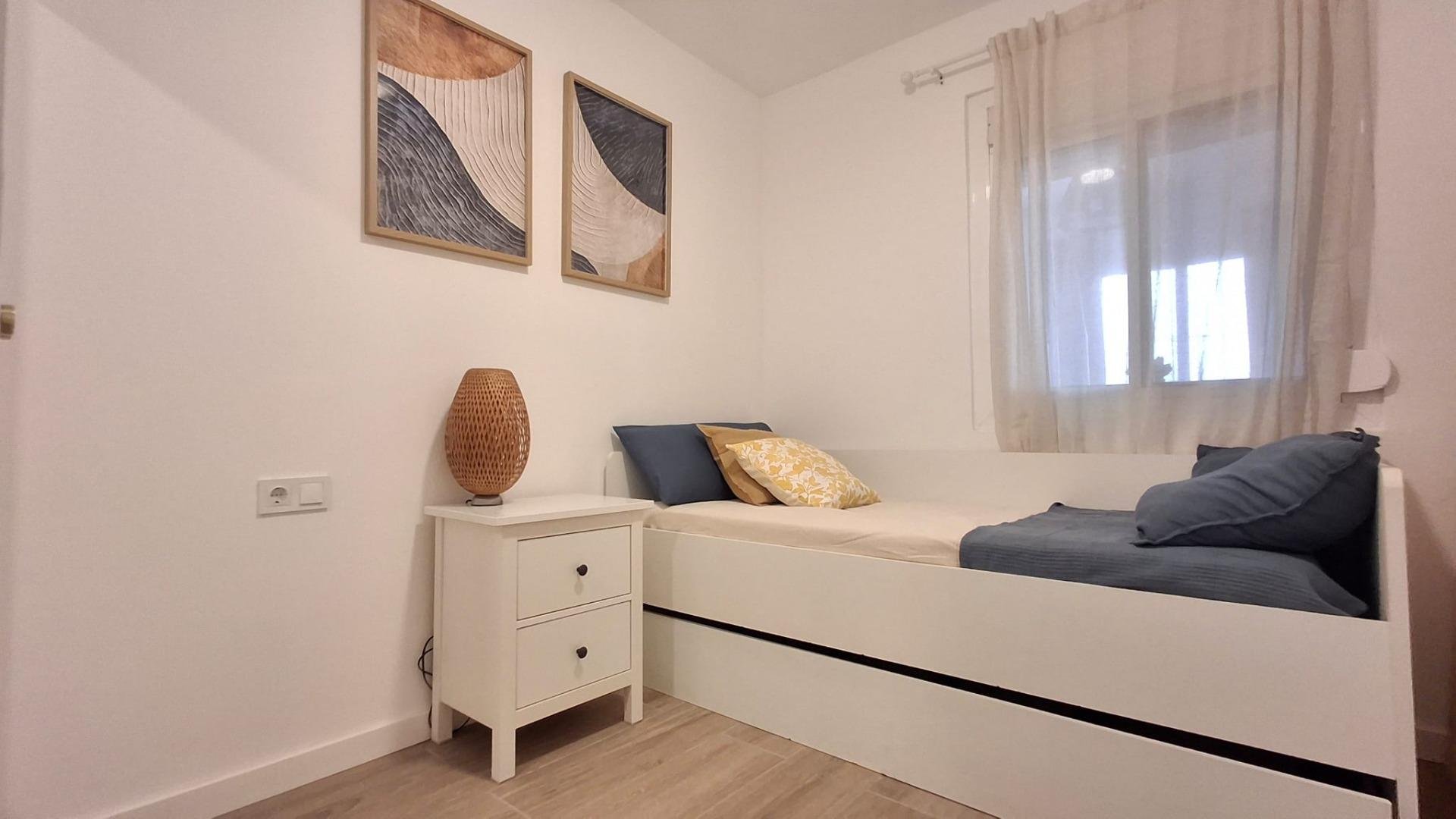 Kaupunkipientalo Playa Flamenca II, Alicante, Espanja 3 makuuhuonetta, 63 m2 No. 193804