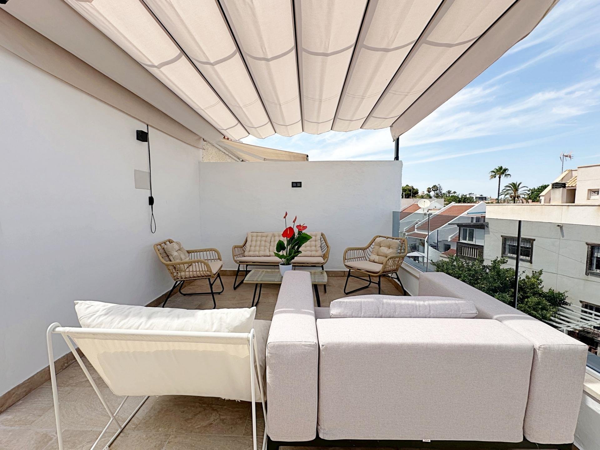 Kaupunkipientalo Torrevieja, Alicante, Espanja 3 makuuhuonetta, 180 m2 No. 193805