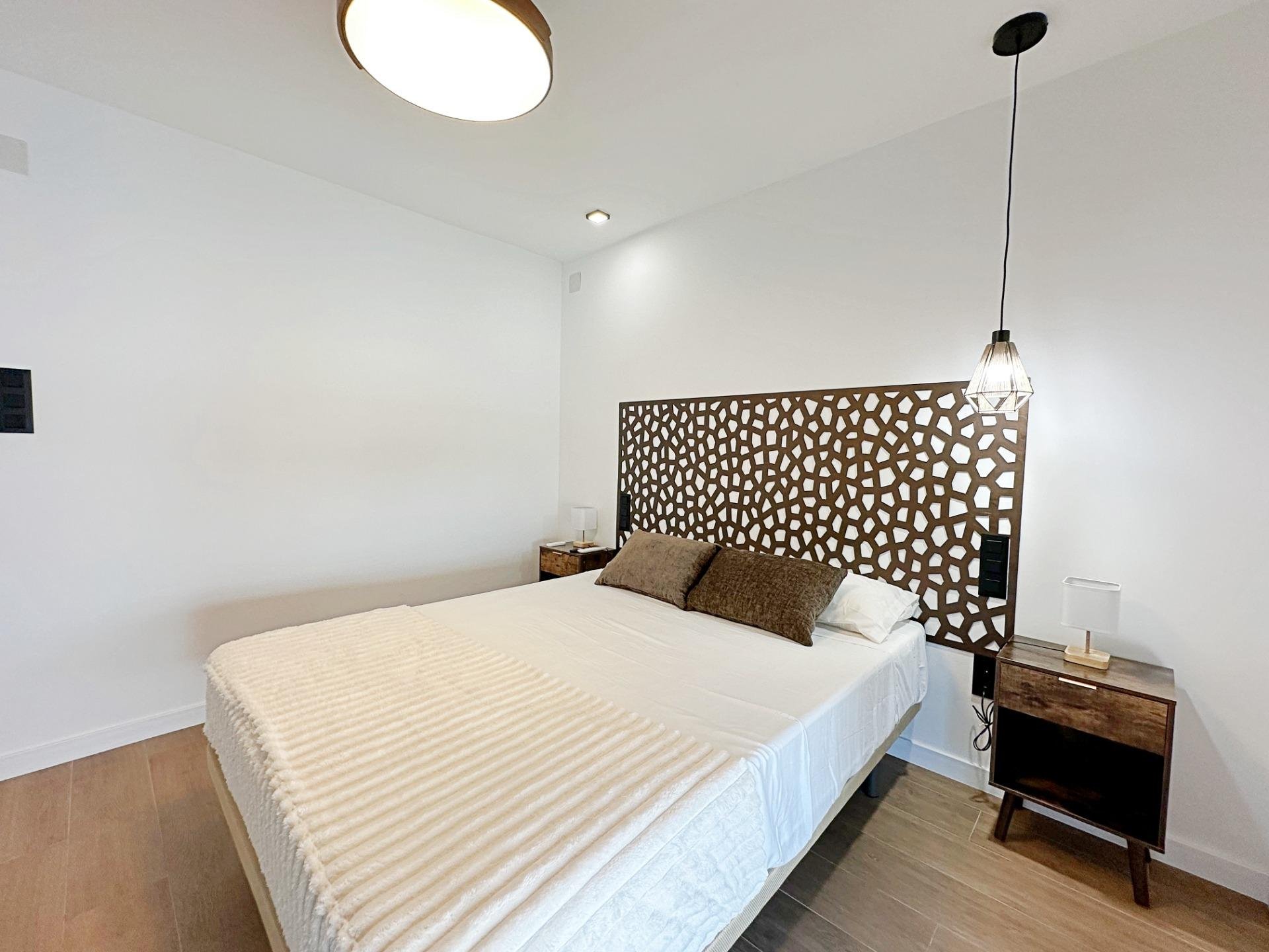 Kaupunkipientalo Torrevieja, Alicante, Espanja 3 makuuhuonetta, 180 m2 No. 193805