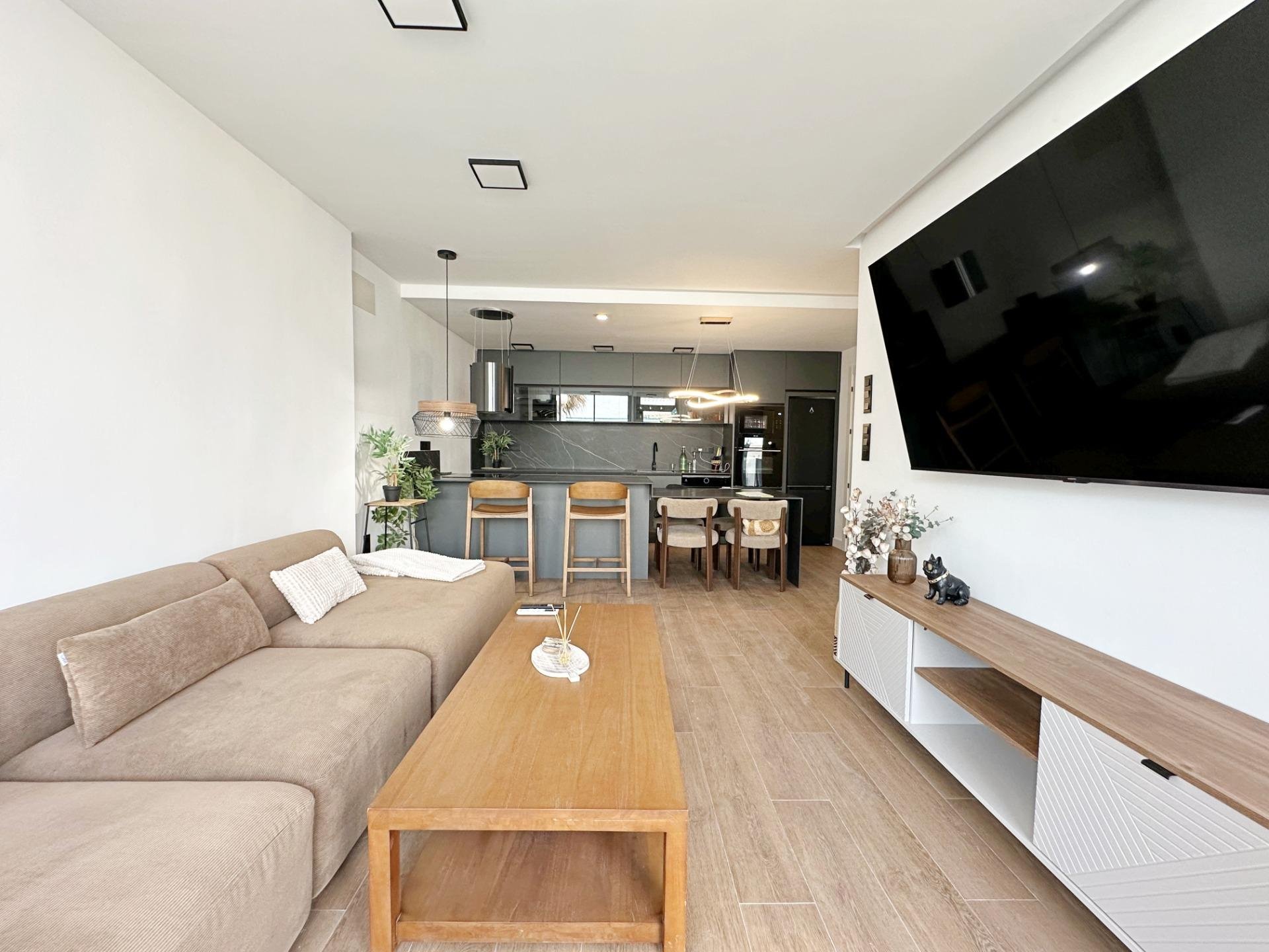 Kaupunkipientalo Torrevieja, Alicante, Espanja 3 makuuhuonetta, 180 m2 No. 193805