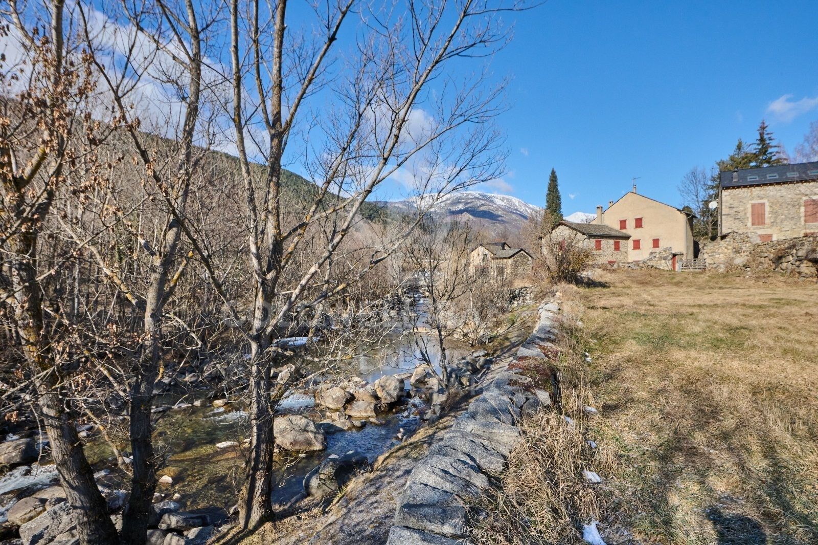 House in Spain 1 bedroom, 1300 sq.m. No. 160101