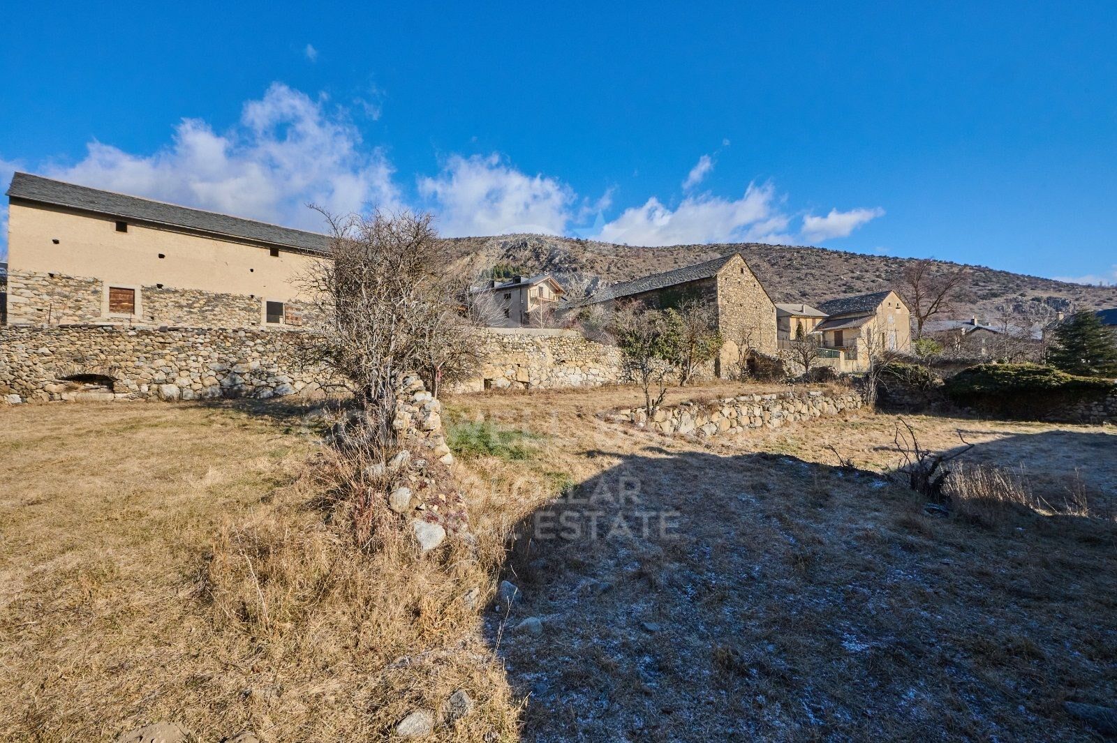 House in Spain 1 bedroom, 1300 sq.m. No. 160101