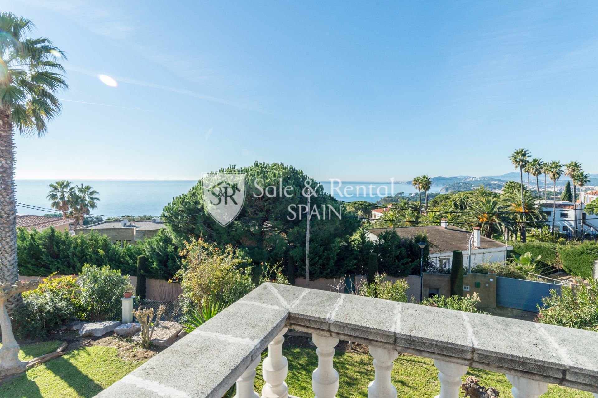 Hus i Lloret de Mar, Girona, Spanien 7 sovrum, 259 kvm. Nr. 166468