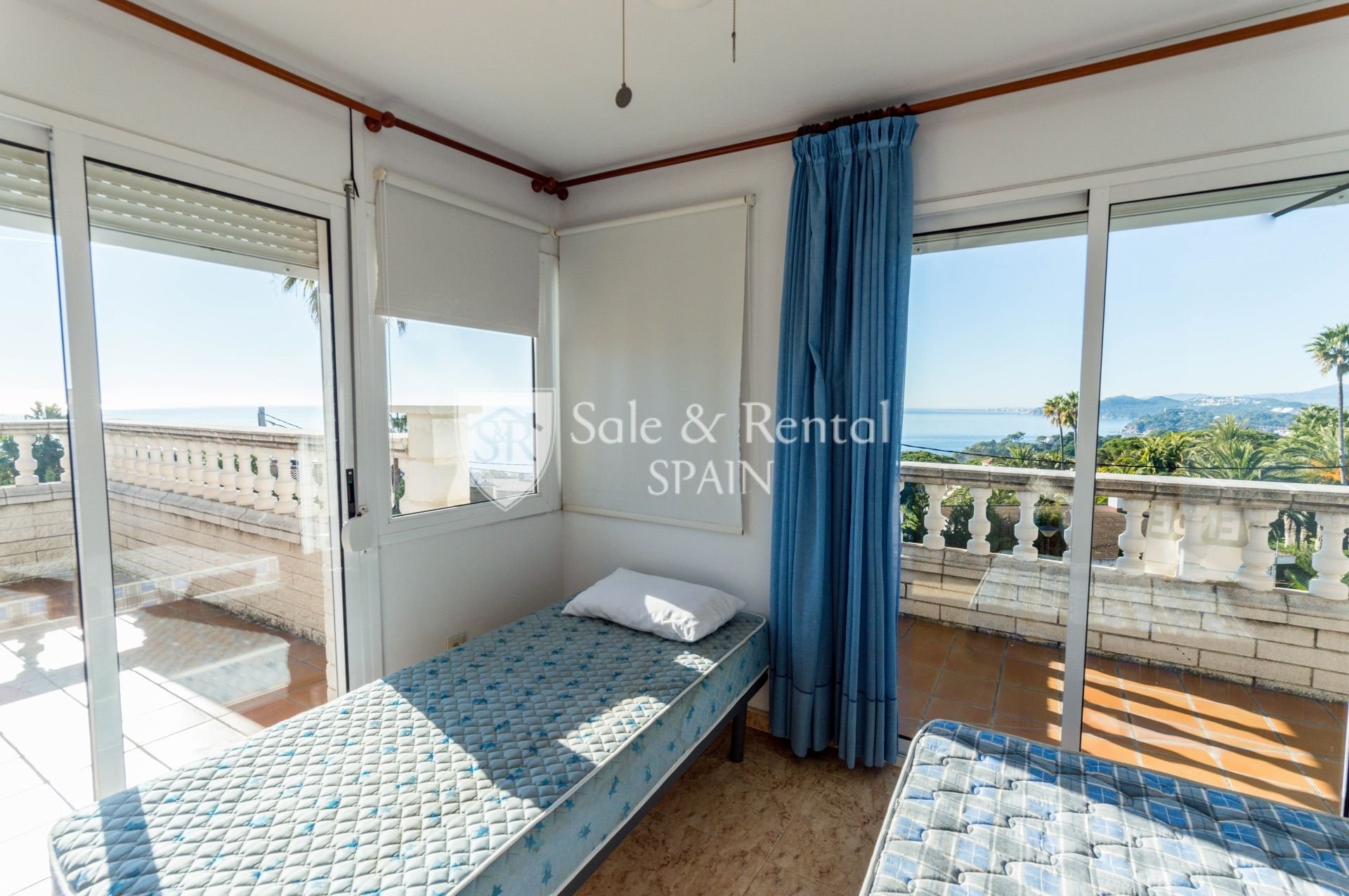 Hus i Lloret de Mar, Girona, Spanien 7 sovrum, 259 kvm. Nr. 166468