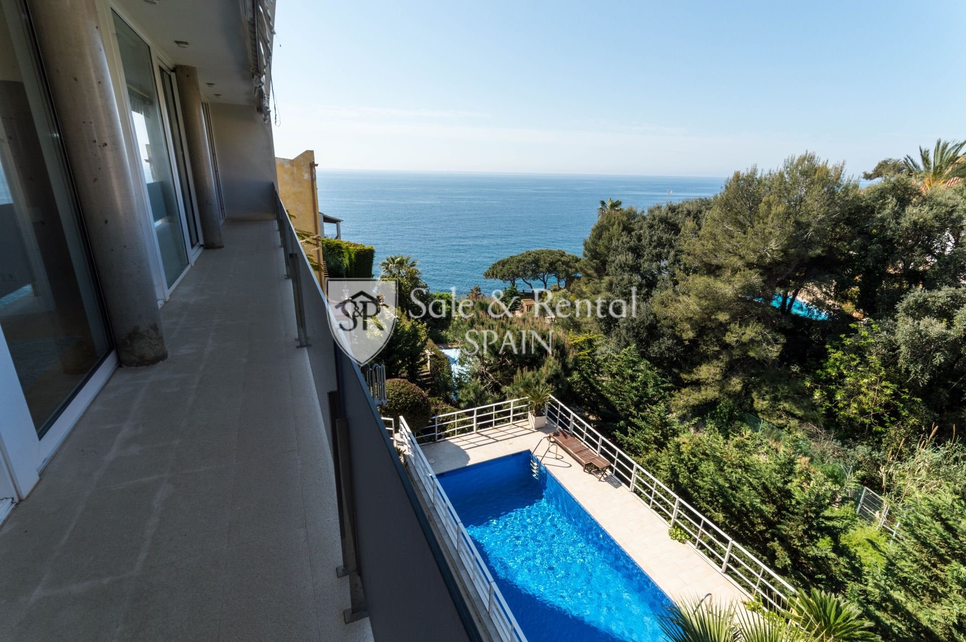 Talo Lloret de Mar, Girona, Espanja 4 makuuhuonetta, 240 m2 No. 166469
