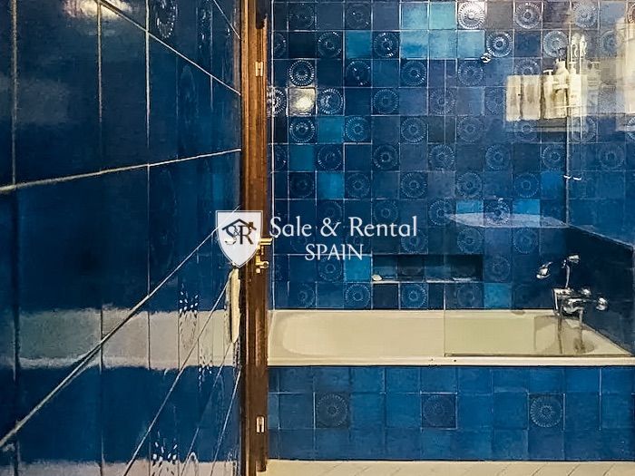 Casa a Lloret de Mar, Girona, Spagna 6 camere da letto, 240 mq. N° 166467