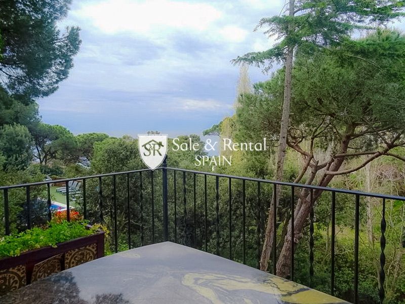 Casa a Lloret de Mar, Girona, Spagna 6 camere da letto, 240 mq. N° 166467