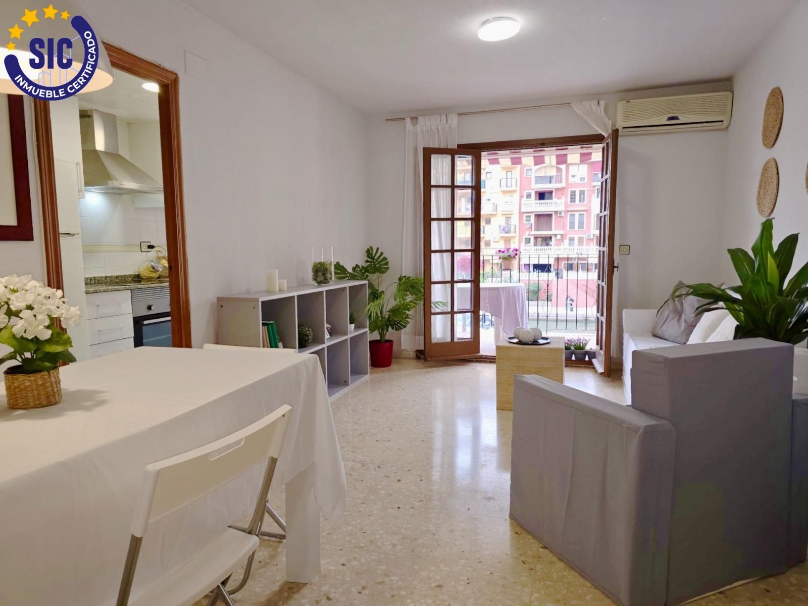 Apartment in Valencia, Spain 3 bedrooms, 82 sq.m. No. 133320