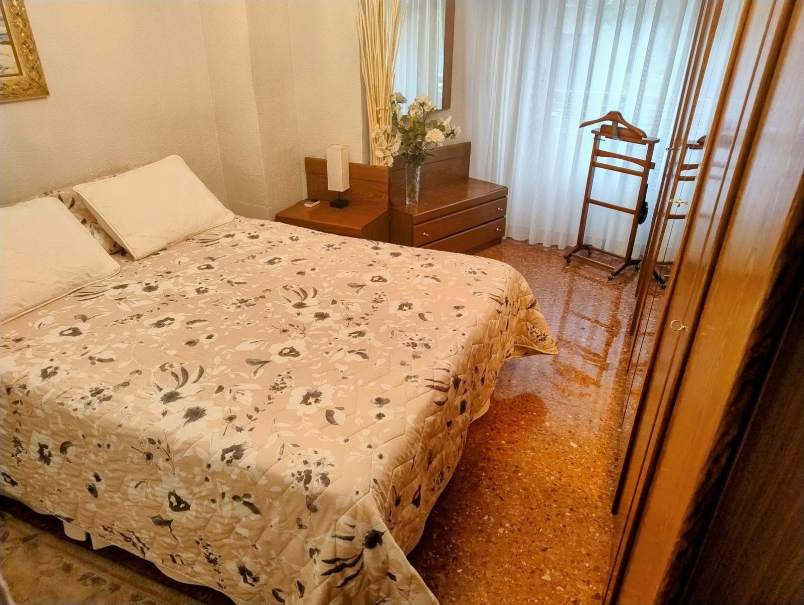 Lägenhet i Valencia, Spanien 4 sovrum, 115 kvm. Nr. 133321
