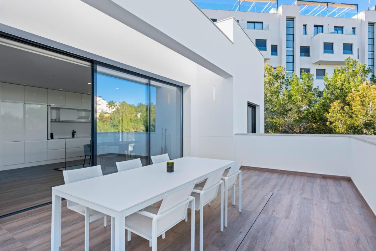 Villa i Alicante, Spanien 4 sovrum, 131 kvm. Nr. 149128