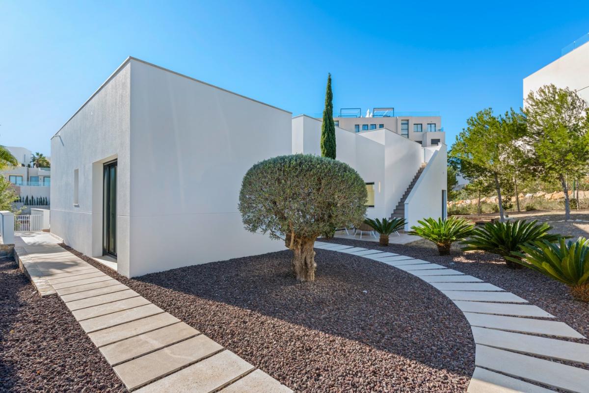 Villa en Alicante, España 4 dormitorios, 193 m2 No. 149127