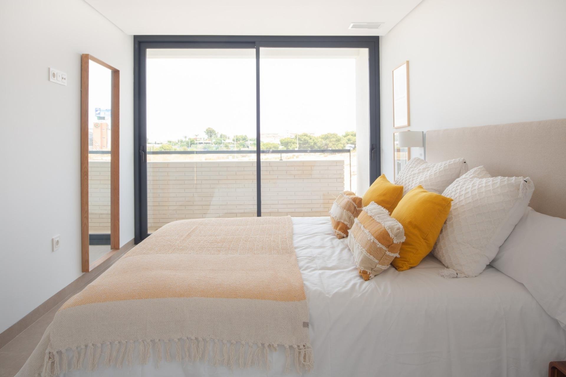 Villa à Dehesa De Campoamor, Alicante, Espagne 4 chambres, 196 m2 No. 136898