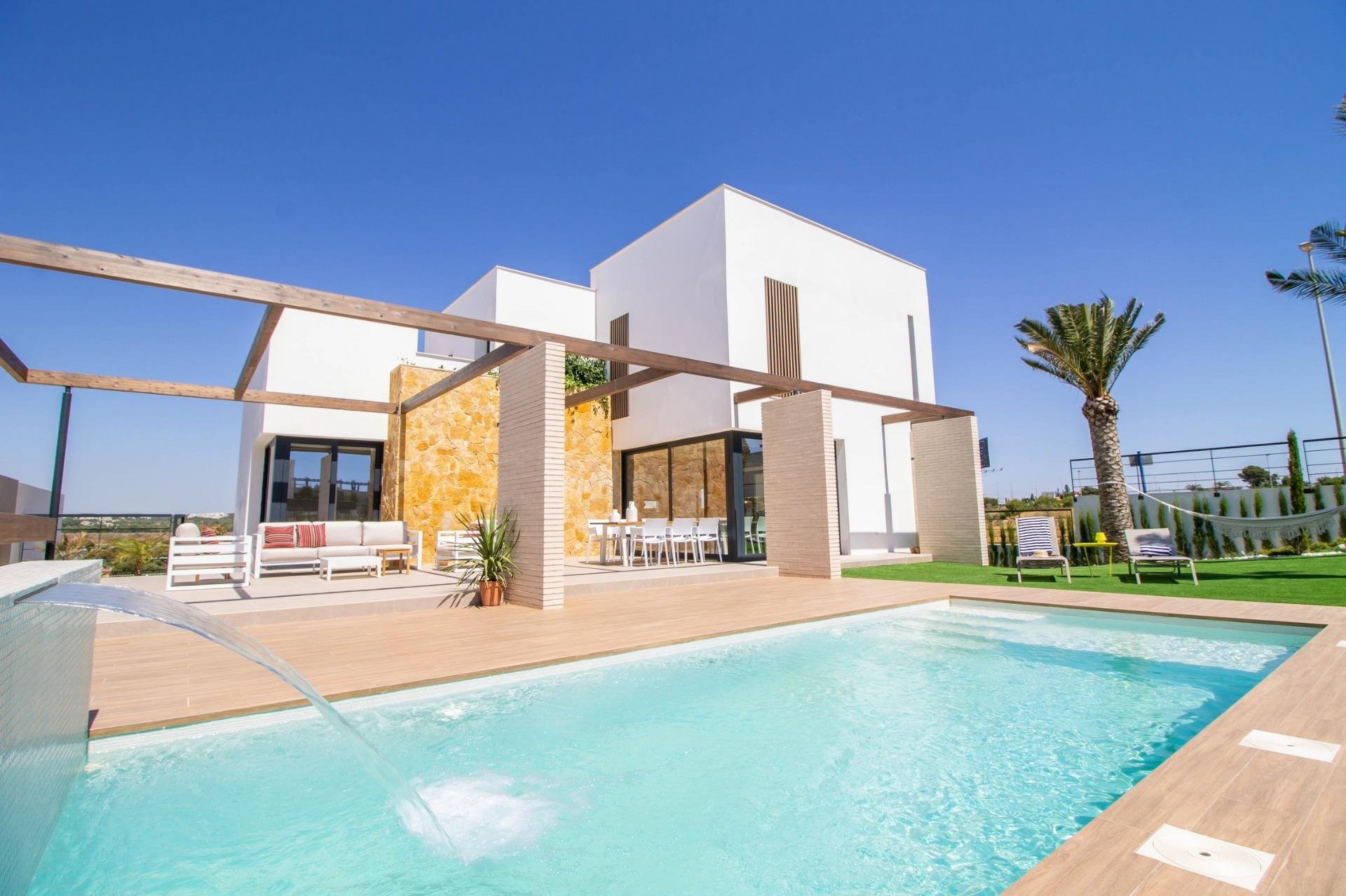 Villa à Dehesa De Campoamor, Alicante, Espagne 4 chambres, 196 m2 No. 136898