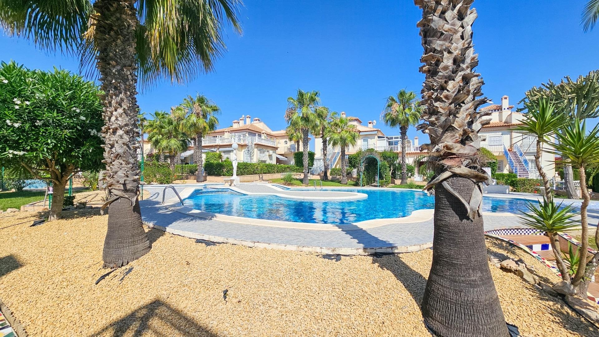 Bungalow à Los Altos, Alicante, Espagne 2 chambres, 90 m2 No. 189817