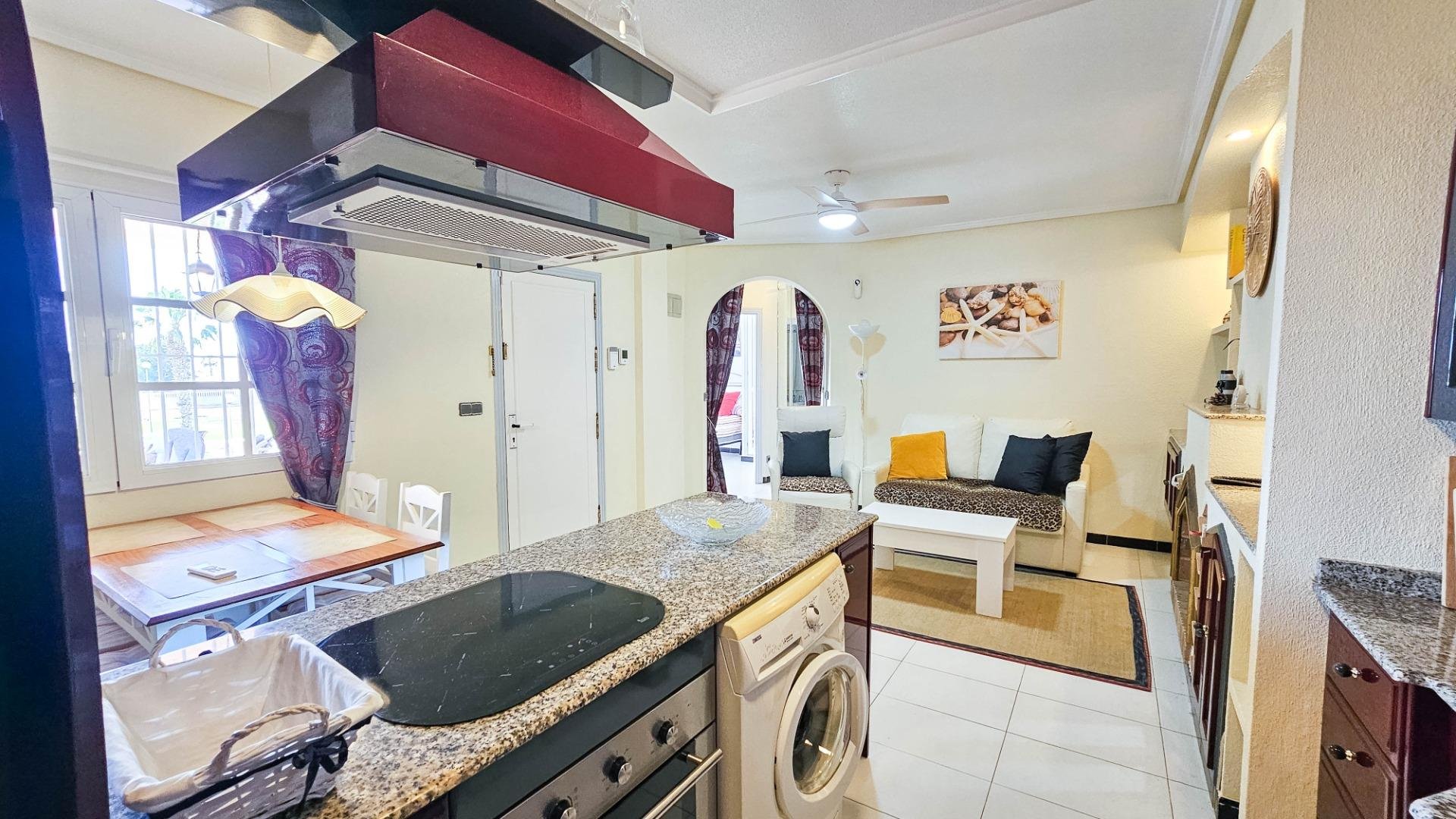 Bungalow à Los Altos, Alicante, Espagne 2 chambres, 90 m2 No. 189817