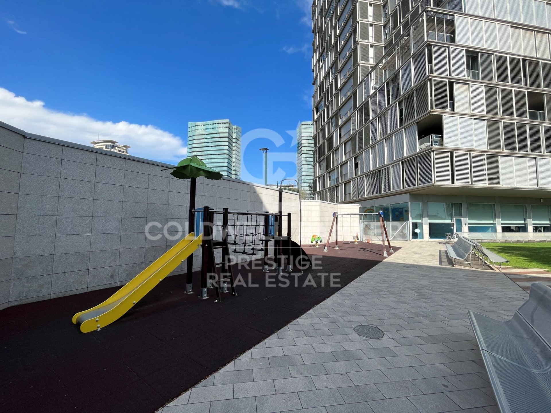 Lägenhet i Barcelona, Spanien 4 sovrum, 190 kvm. Nr. 160325