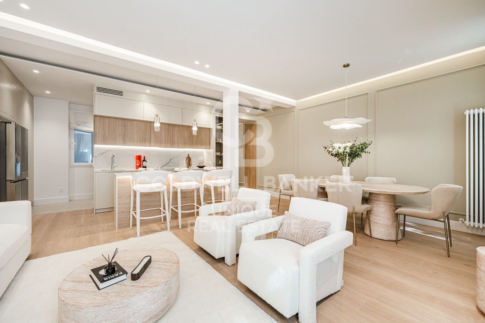 Apartment à Madrid, Espagne 3 chambres, 153 m2 No. 178469
