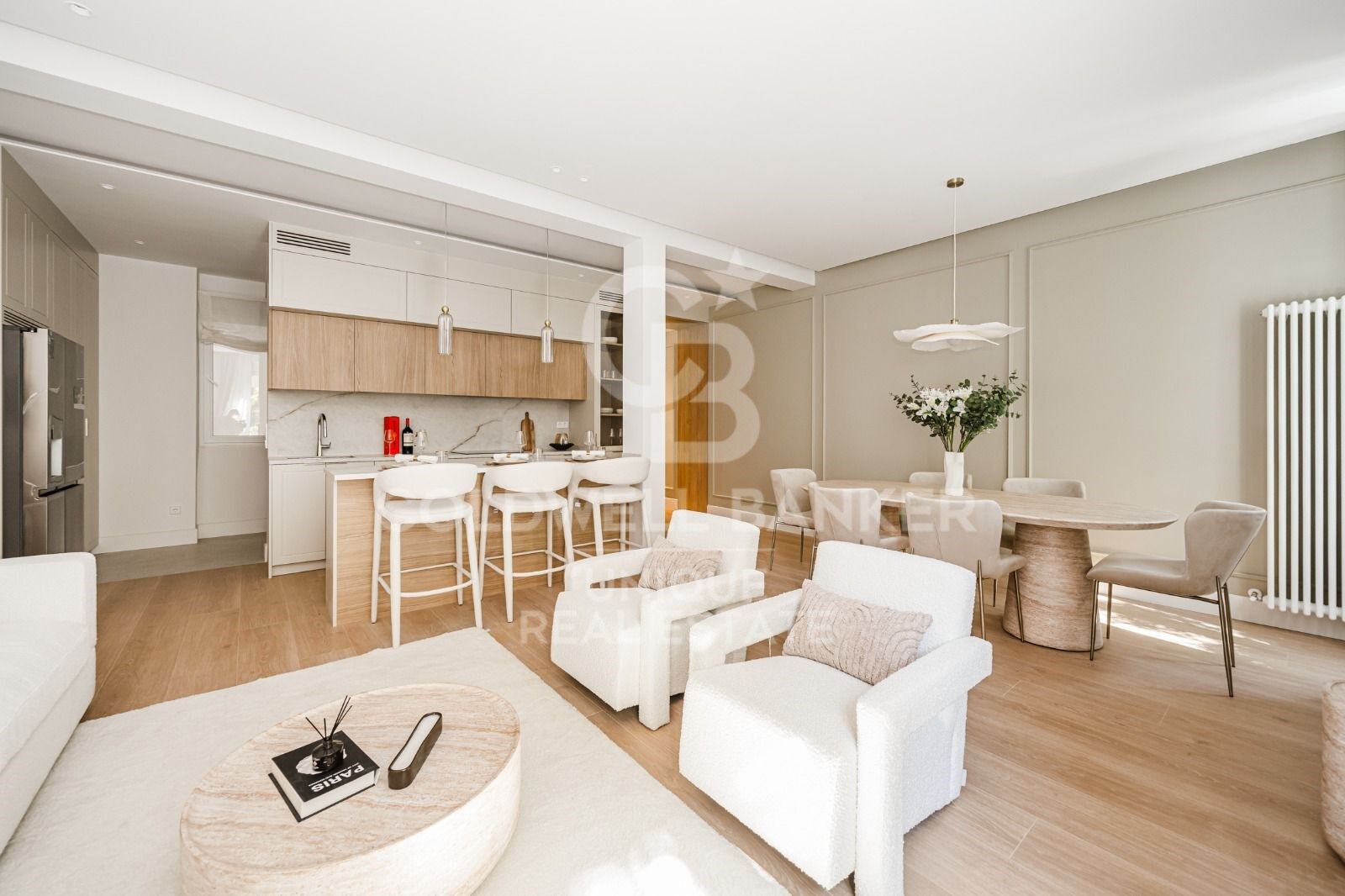 Apartment à Madrid, Espagne 3 chambres, 153 m2 No. 178469