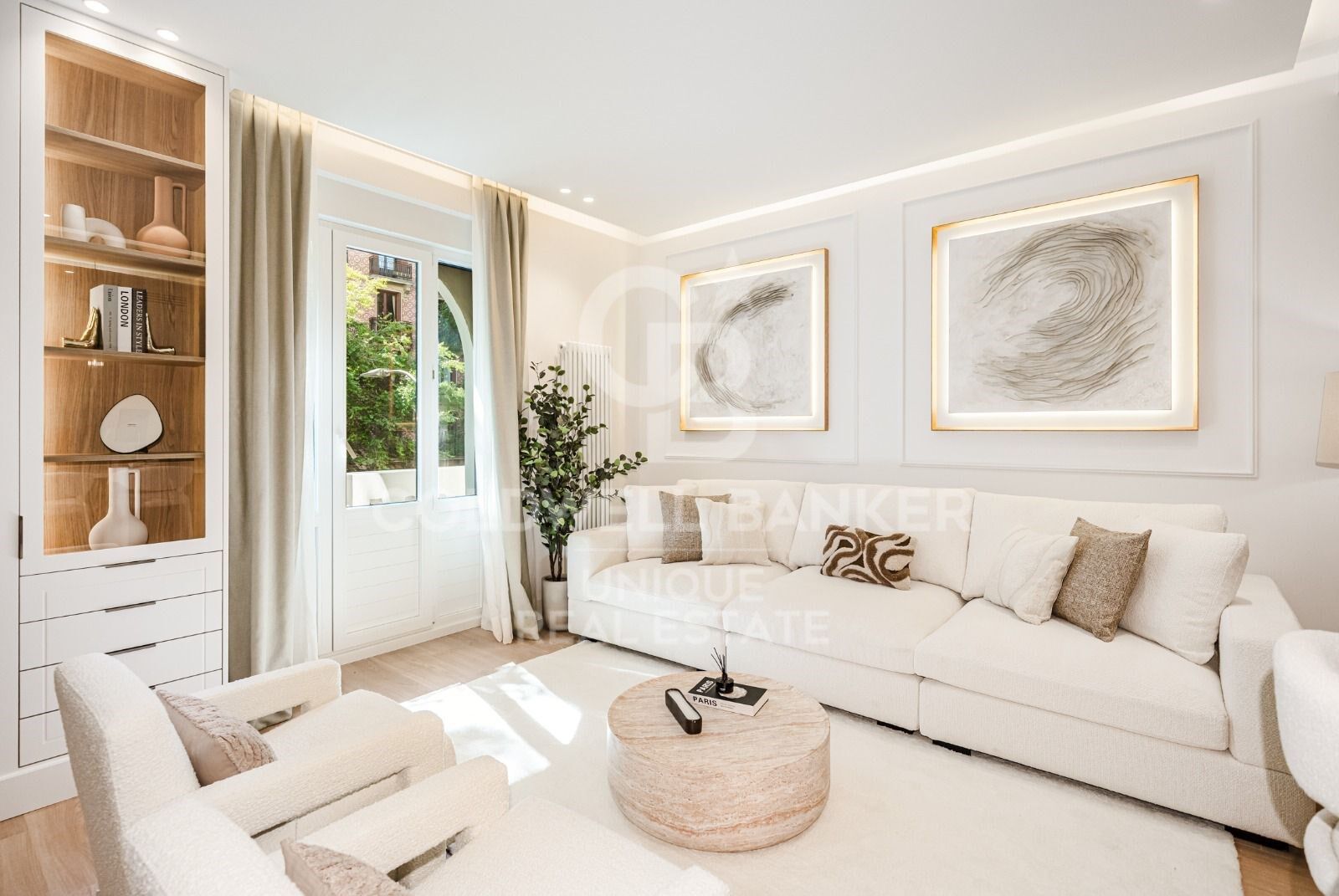Apartment à Madrid, Espagne 3 chambres, 153 m2 No. 178469