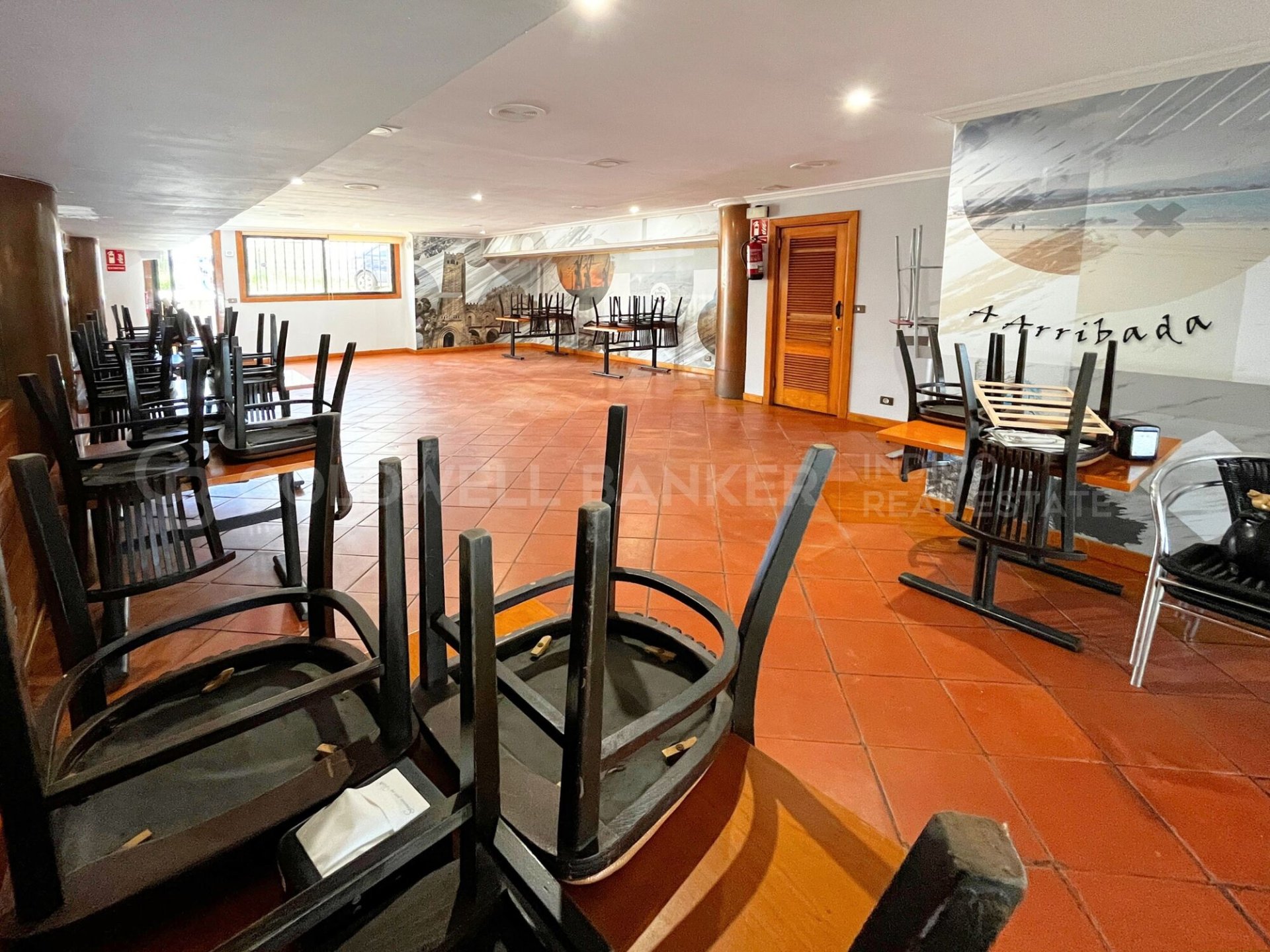 Commercial property à Nigran, Pontevedra, Espagne 190 m2 No. 160210