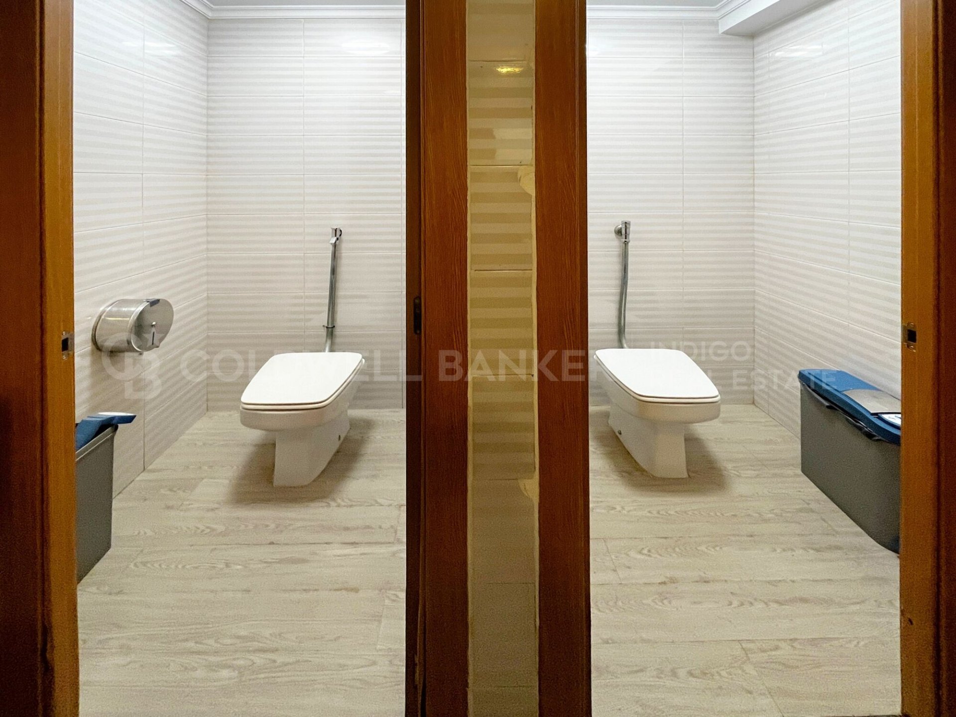 Commercial property à Nigran, Pontevedra, Espagne 190 m2 No. 160210