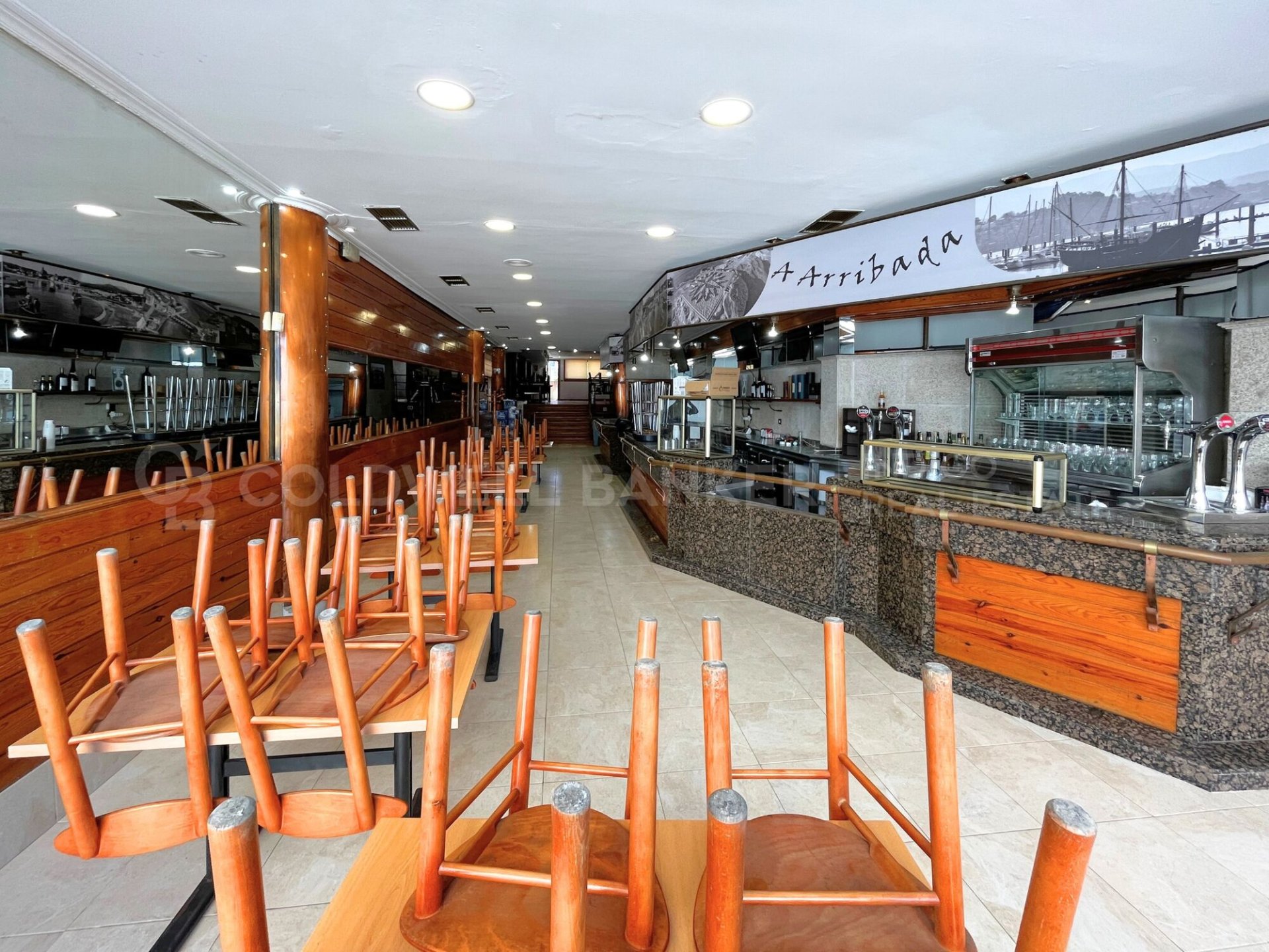 Commercial property à Nigran, Pontevedra, Espagne 190 m2 No. 160210