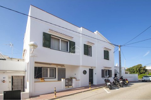 Villetta a schiera a Mahon, Menorca, Spagna 3 camere da letto, 133 mq. N° 71648