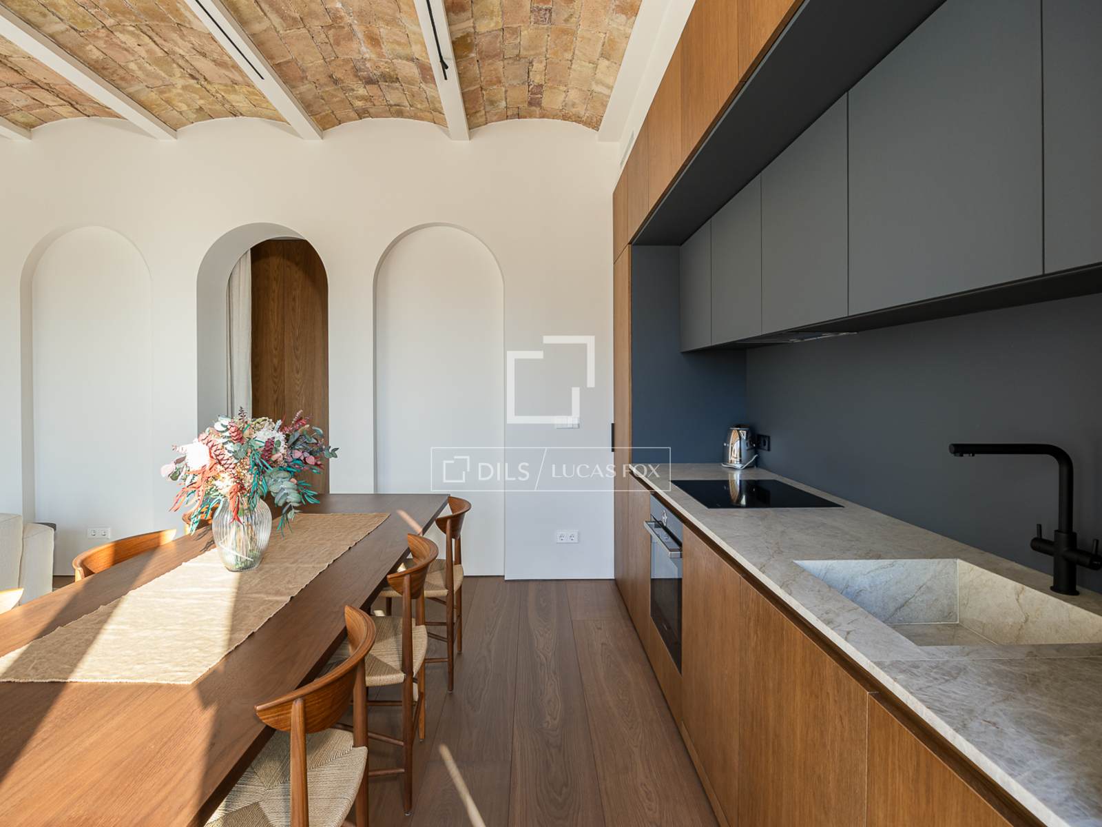Huoneisto Barcelona, Espanja 2 makuuhuonetta, 142 m2 No. 150568