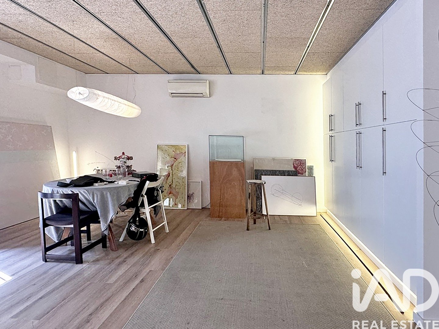 Komerciāls īpašums Barcelona, Spānijā 1 istaba, 53 m2 Nr. 194317