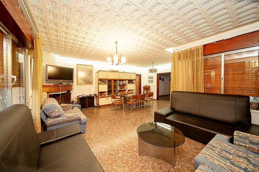 Villa in Dehesa De Campoamor, Alicante, Spain 8 bedrooms, 300 sq.m. No. 111132