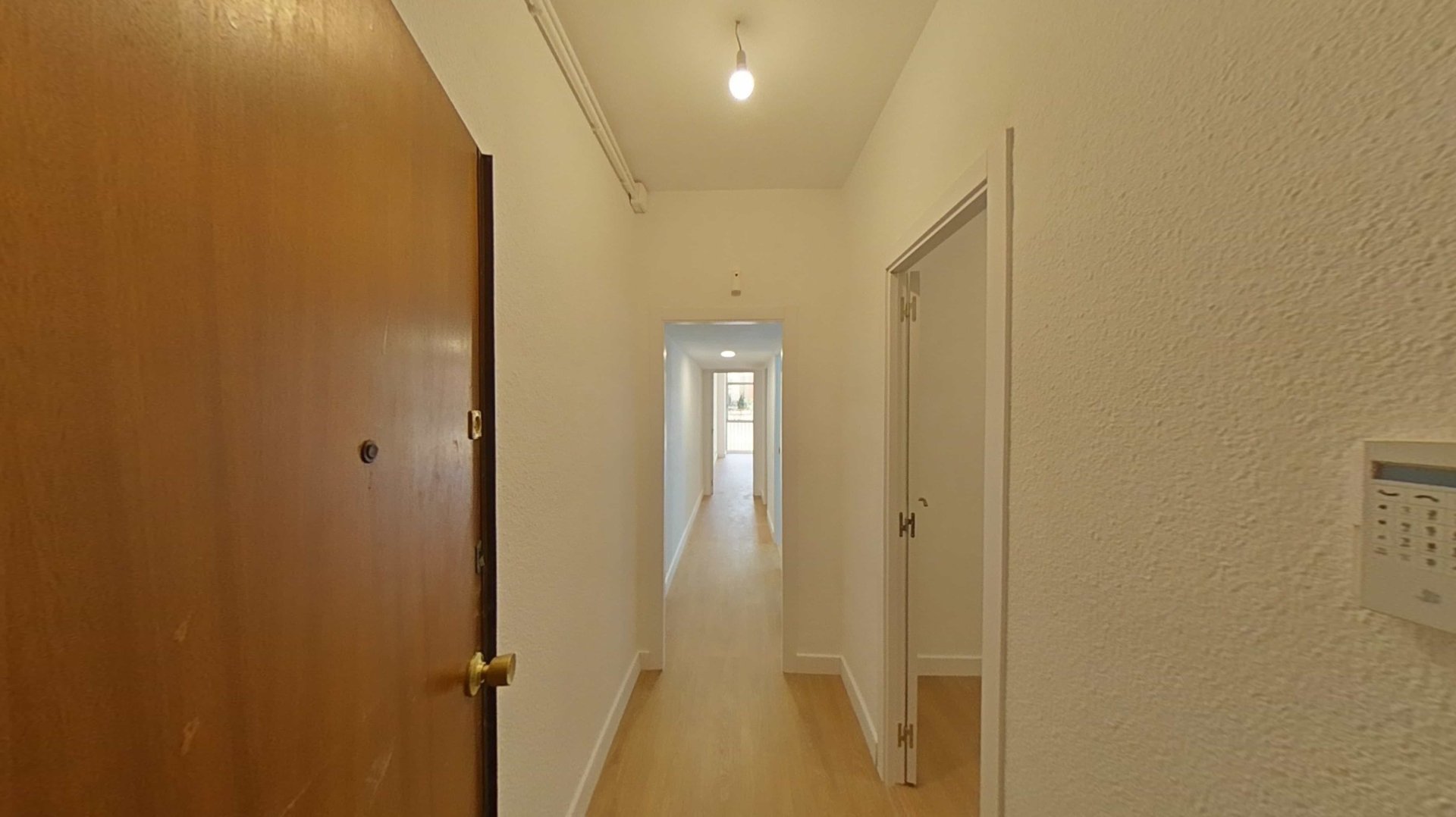 Appartamento a Barcelona, Spagna 4 camere da letto, 66 mq. N° 167155
