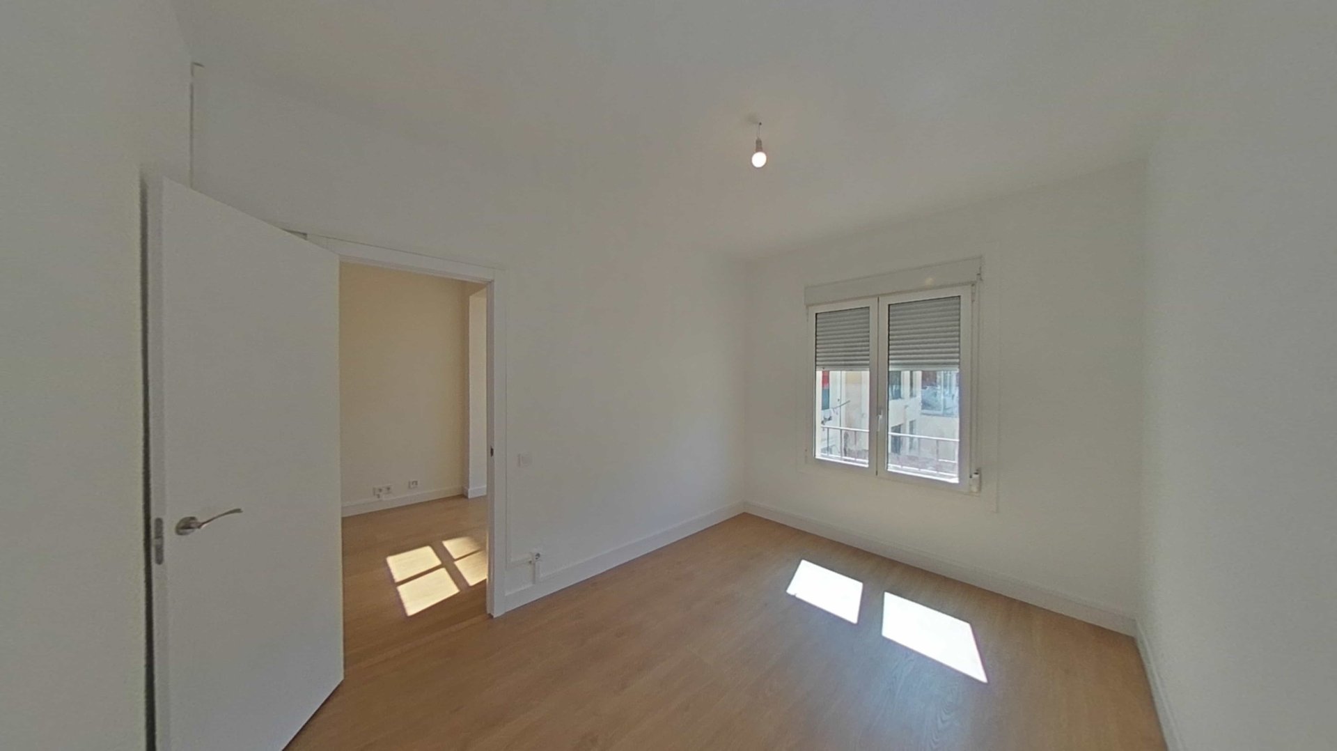 Appartamento a Barcelona, Spagna 4 camere da letto, 66 mq. N° 167155