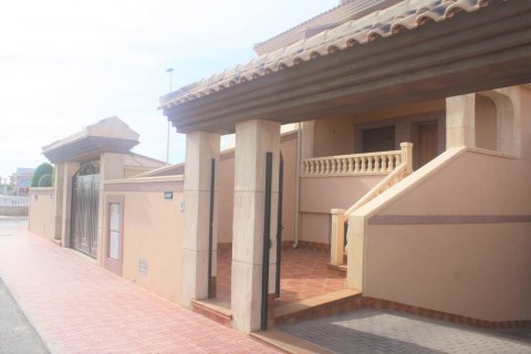 Таунхаус в Торревьеха, Аликанте, Испания 3 спальни, 225м2 №115993