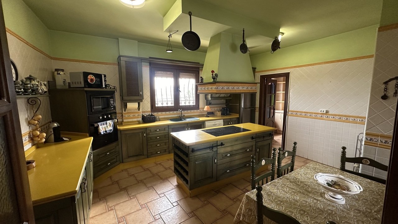 Villa San Miguel de Salinas, Alicante, Spānijā 4 istabas, 550 m2 Nr. 115987
