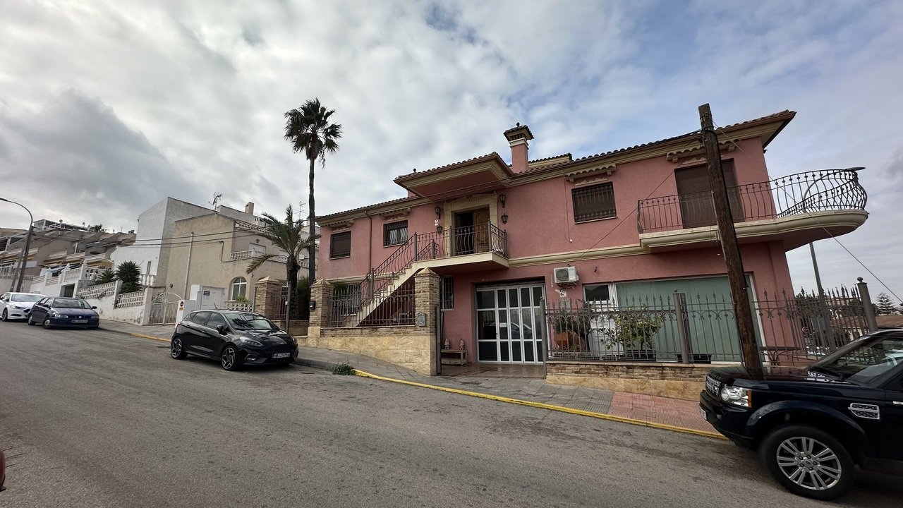 Villa San Miguel de Salinas, Alicante, Spānijā 4 istabas, 550 m2 Nr. 115987