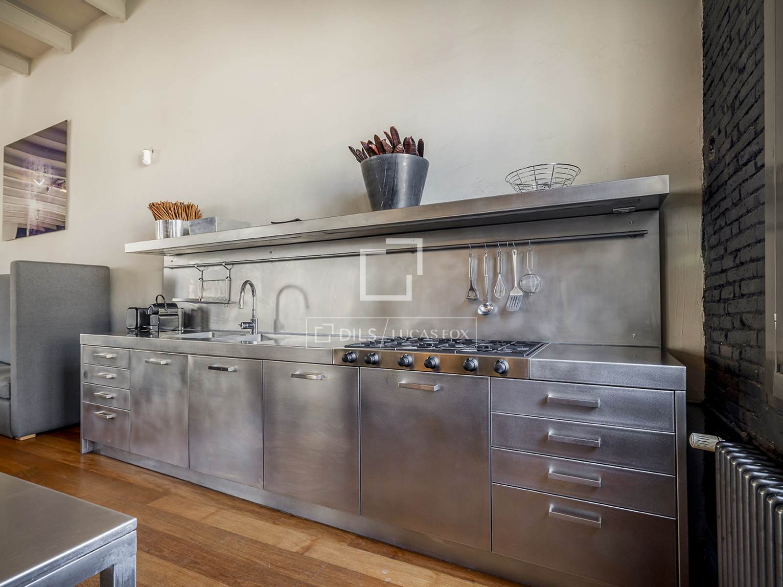 Apartamento en Barcelona, España 2 dormitorios, 251 m2 No. 161360