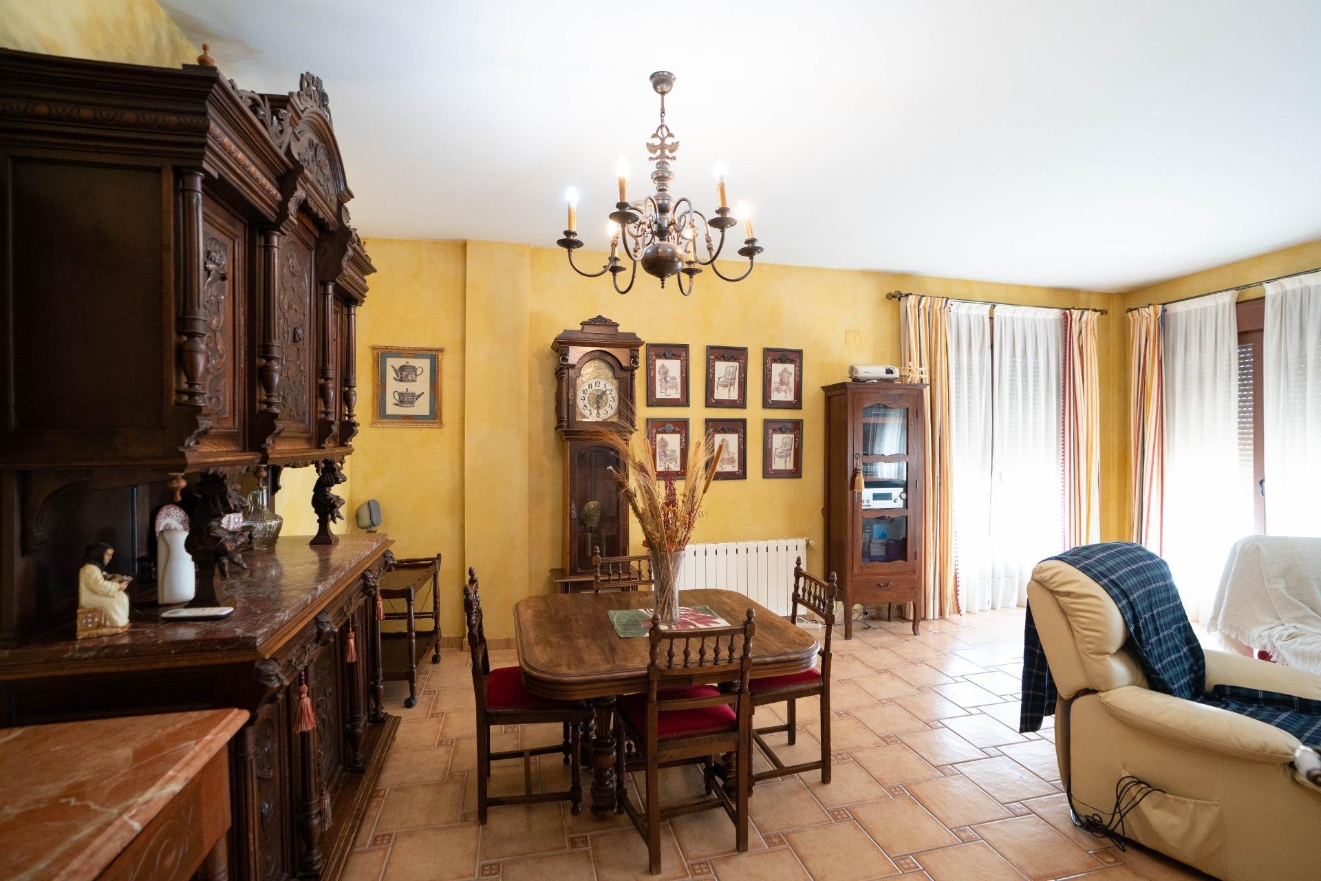 Liikekiinteistö San Miguel de Salinas, Alicante, Espanja 468 m2 No. 168719