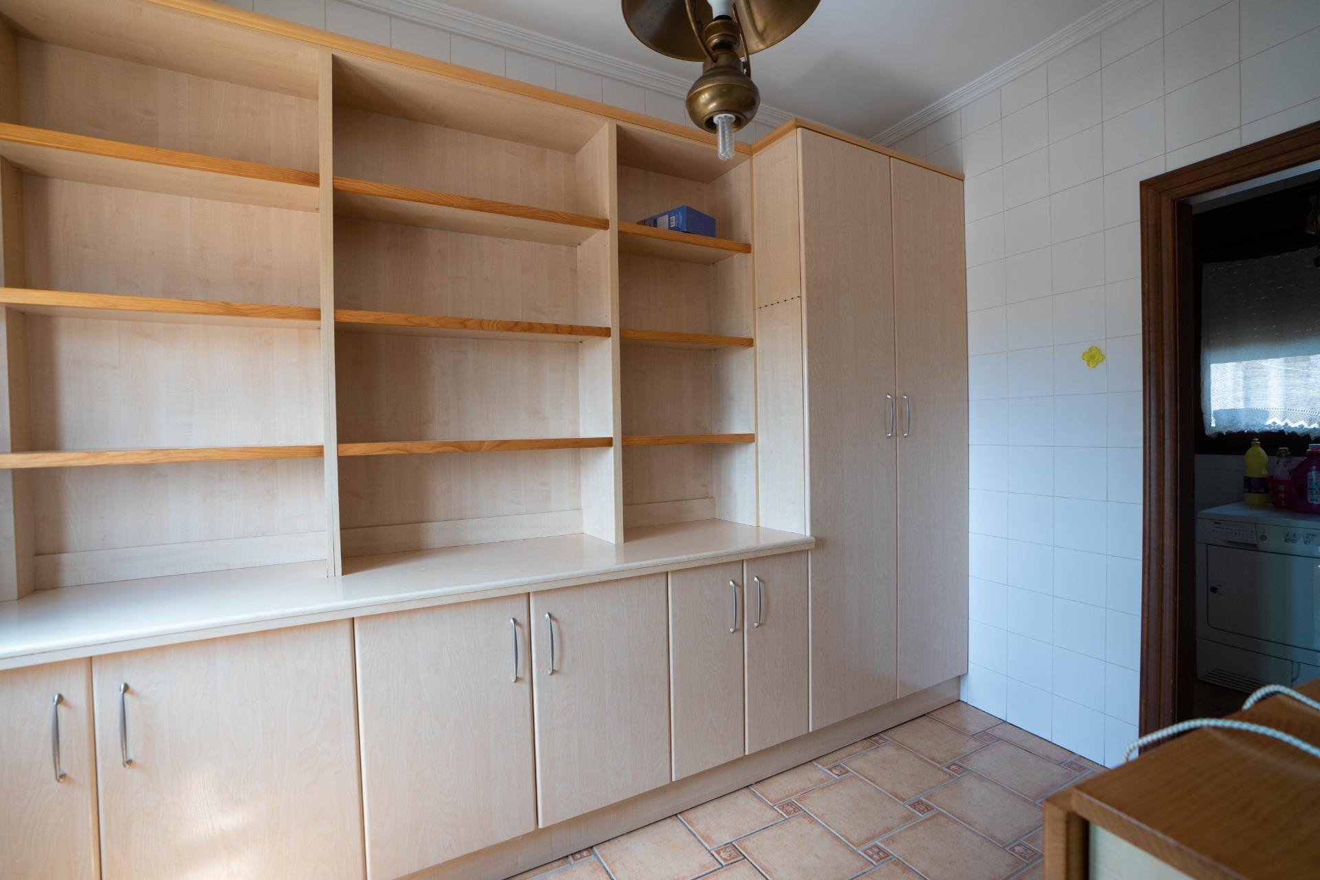 Liikekiinteistö San Miguel de Salinas, Alicante, Espanja 468 m2 No. 168719