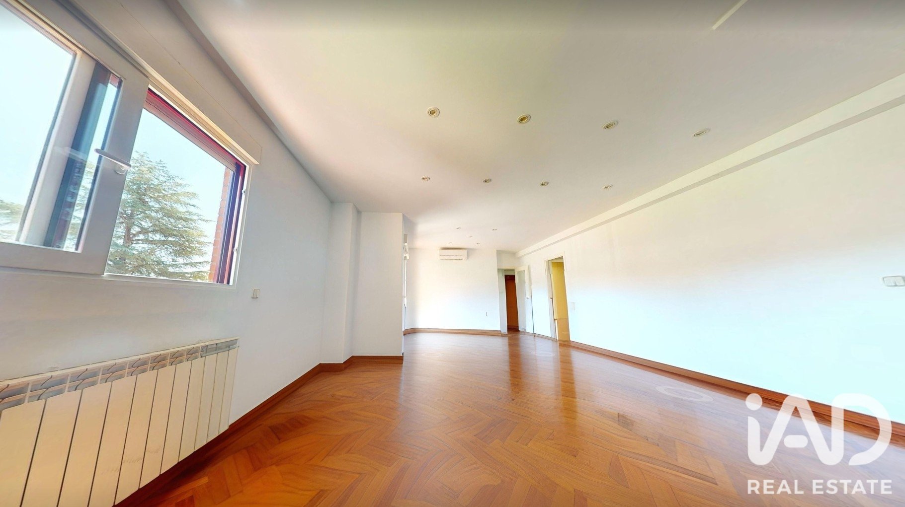 Huoneisto Madrid, Espanja 5 makuuhuonetta, 274 m2 No. 195745