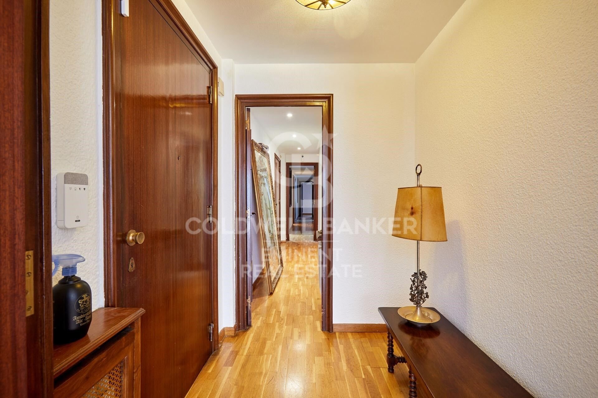 Apartment in Barcelona, Spain 4 bedrooms, 180 sq.m. No. 157421