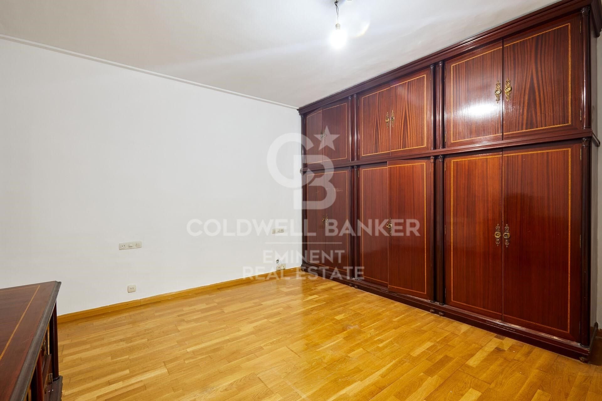Apartment in Barcelona, Spain 4 bedrooms, 180 sq.m. No. 157421