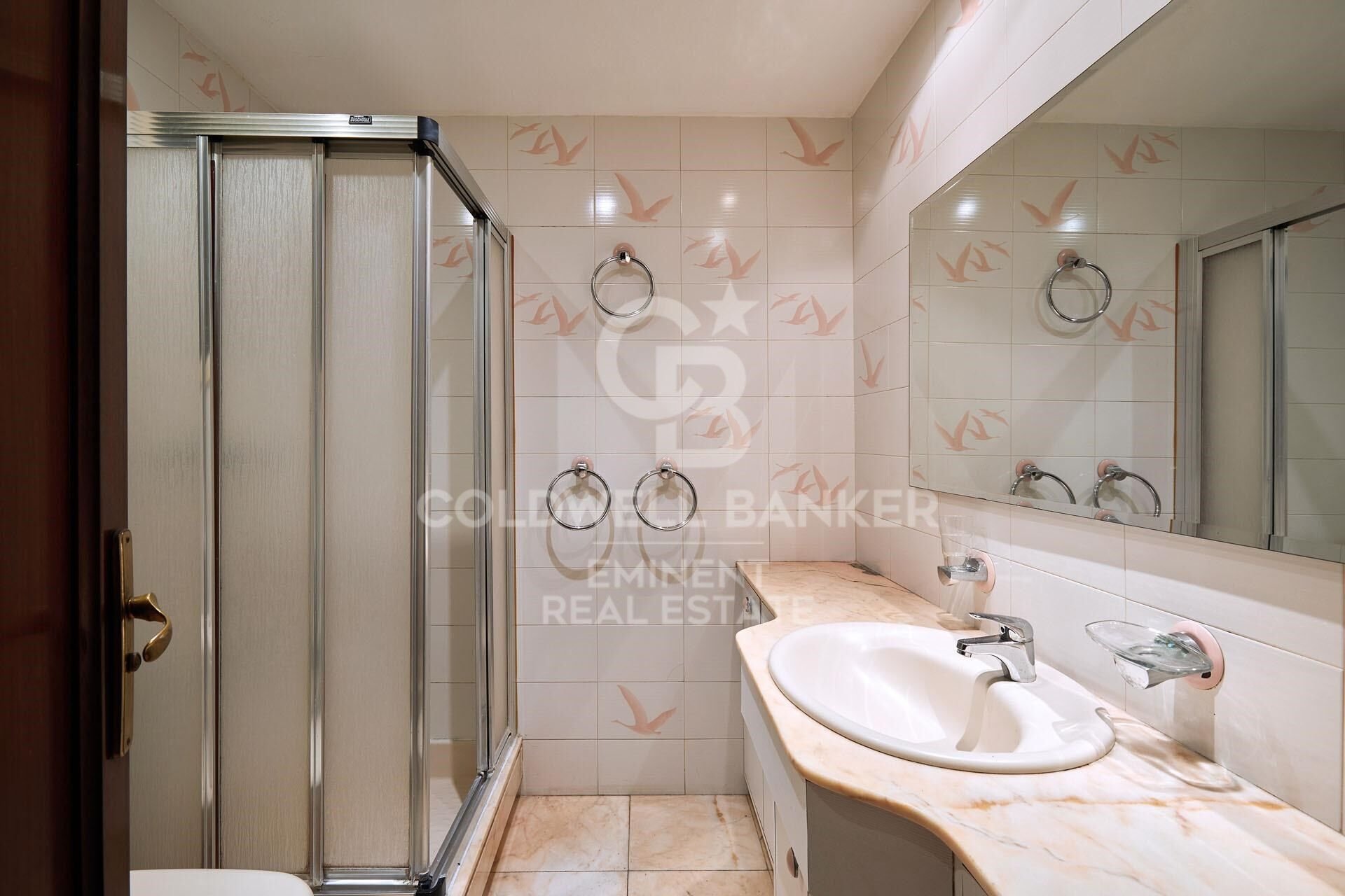 Apartment in Barcelona, Spain 4 bedrooms, 180 sq.m. No. 157421