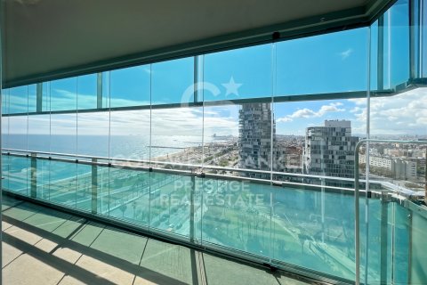 Apartamento en Barcelona, España 2 dormitorios, 81 m2 No. 179131