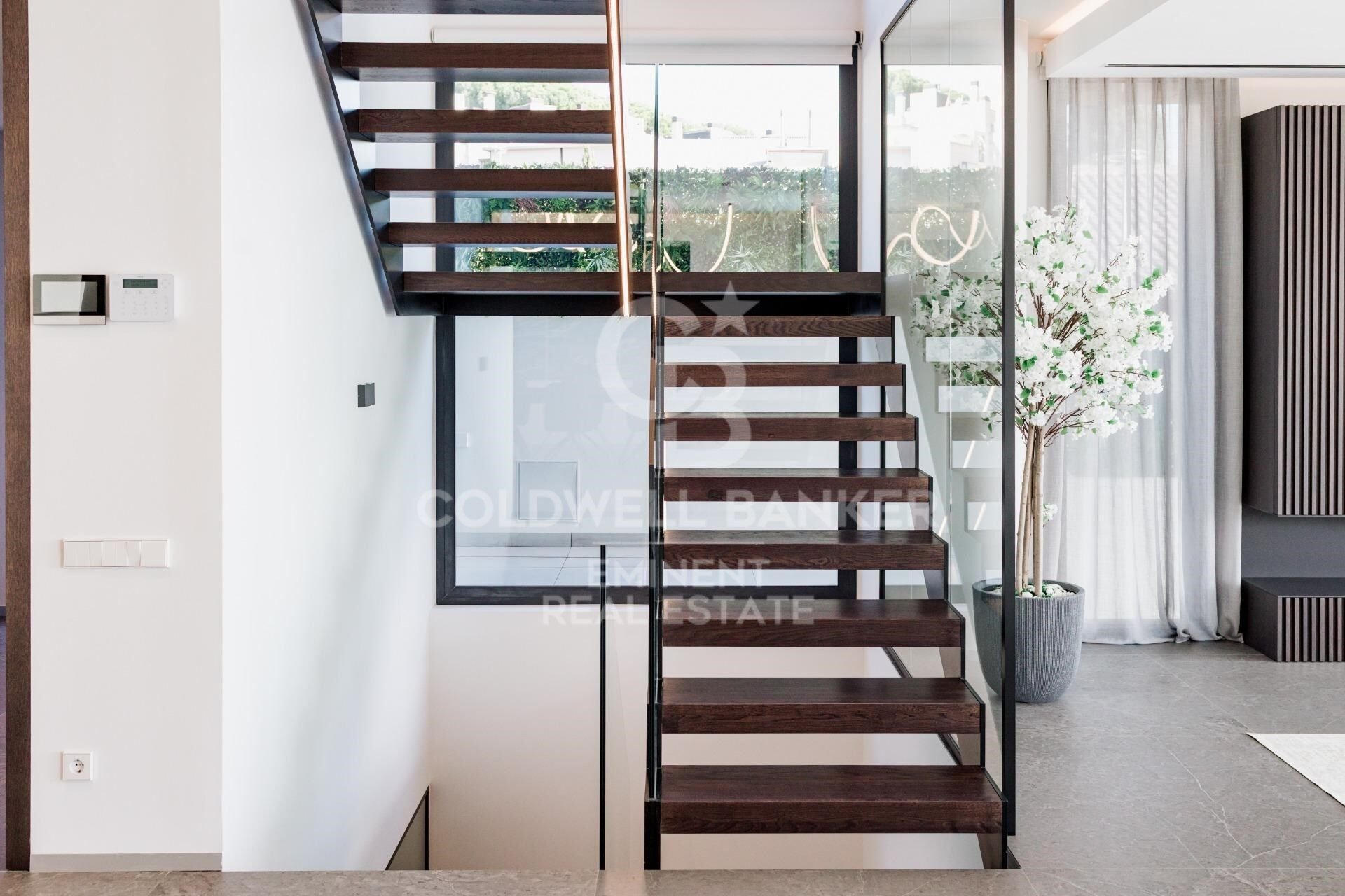 Māja Barcelona, Spānijā 6 istabas, 710 m2 Nr. 179130