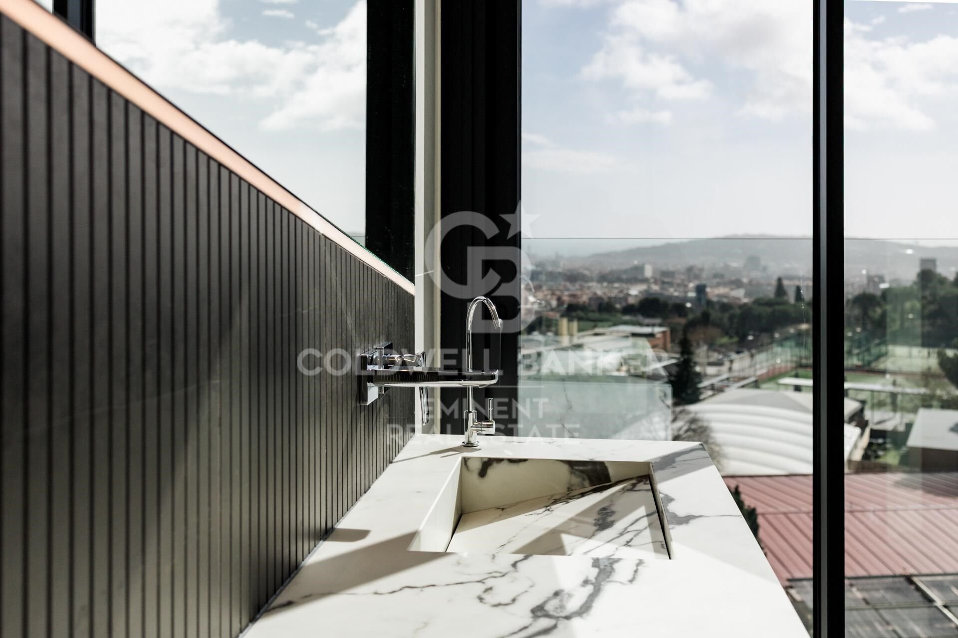 Māja Barcelona, Spānijā 6 istabas, 710 m2 Nr. 179130