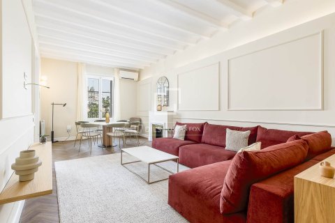 Apartment à Barcelona, Espagne 3 chambres, 136 m2 No. 167578