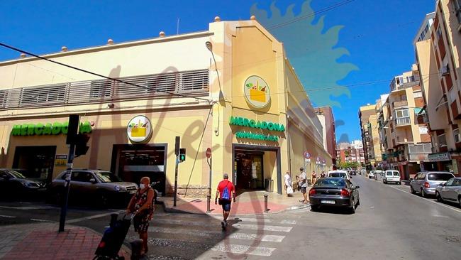 Propiedad comercial en Alicante, España 50 m2 No. 182798