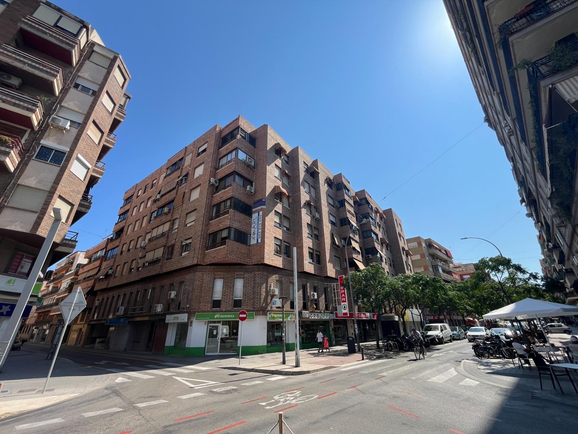 Pysäköinti Alicante, Espanja 16 m2 No. 182800